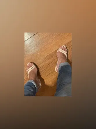 OnlyFans cuenta theflirtyfeets header 2