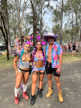 OnlyFans cuenta fitthrouple header 2