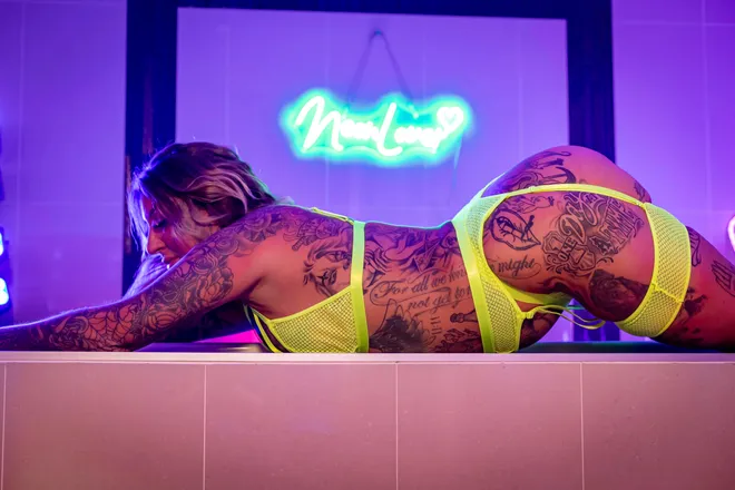 OnlyFans cuenta thekarmasutra header 2