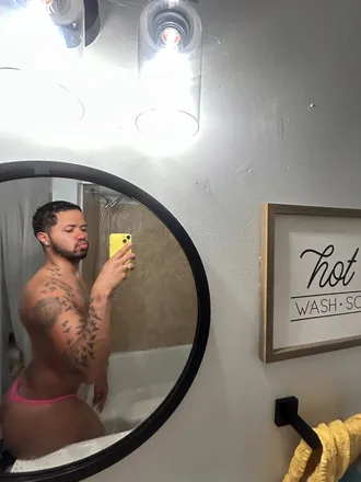 OnlyFans cuenta carnelldatnikka header 2