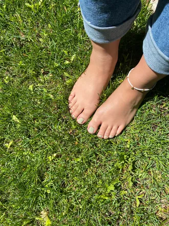 OnlyFans cuenta littlegenies header 2
