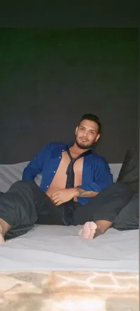 OnlyFans cuenta reyescalientes header 2