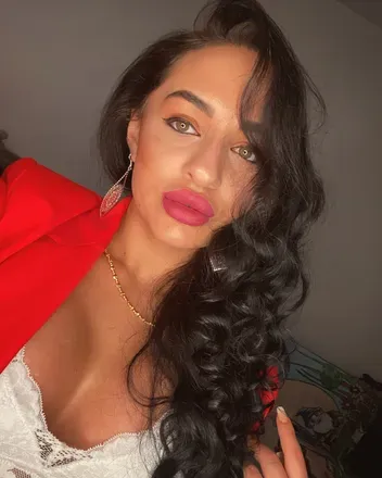 OnlyFans cuenta mirella9904 avatar 1