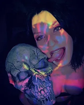 OnlyFans cuenta violet_storm_risque avatar 1