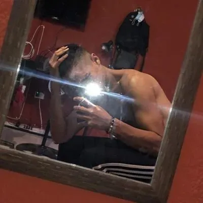 OnlyFans cuenta chris18y avatar 1