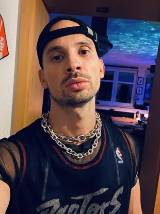 OnlyFans cuenta u28446317 header 2