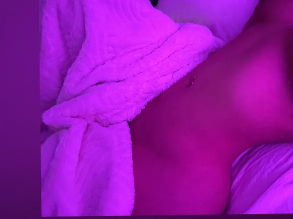 OnlyFans cuenta princessamamiii header 2