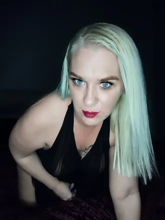 OnlyFans cuenta princessmoomoo header 2