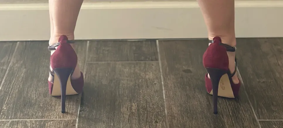 OnlyFans cuenta pretty_little_feet5.5 header 2