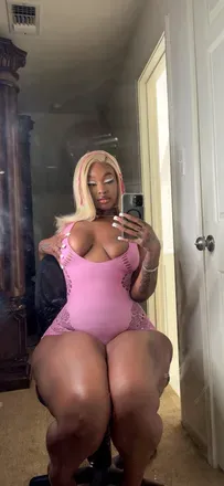 OnlyFans cuenta phatmuvaa avatar 1