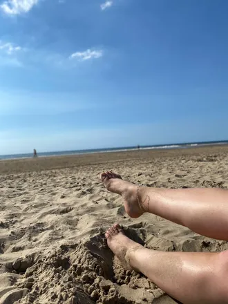OnlyFans account  ffeetlicious header 2