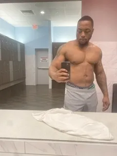 OnlyFans cuenta yungheavy1017 header 2