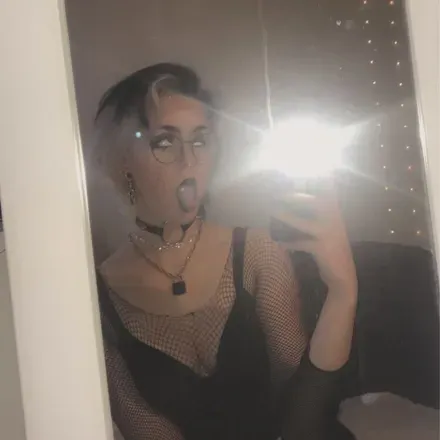 OnlyFans cuenta smalltidygothgf avatar 1