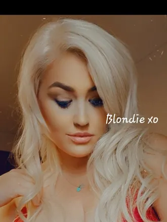 OnlyFans cuenta justblondie header 2