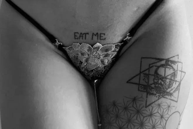 OnlyFans cuenta dyingtobereborn header 2