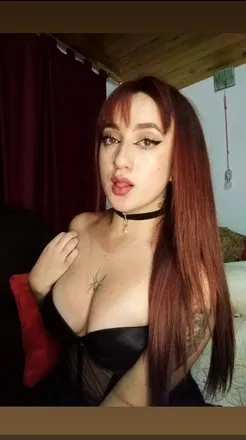 OnlyFans cuenta sophieewill header 2
