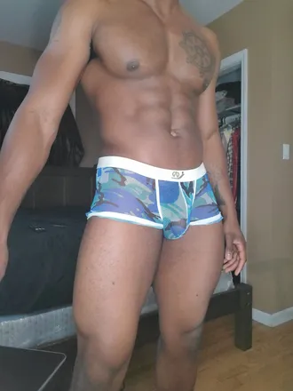 OnlyFans cuenta discreetfreek97 header 2