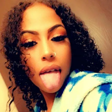 OnlyFans cuenta therealqueenbri header 2