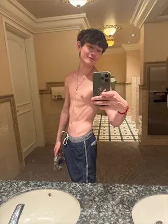 OnlyFans account  twinksmack avatar 1