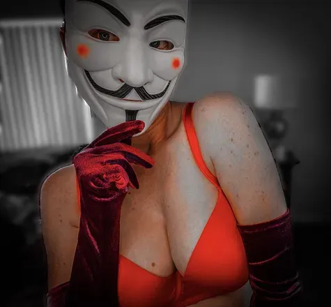 OnlyFans cuenta ladyfawkes header 2