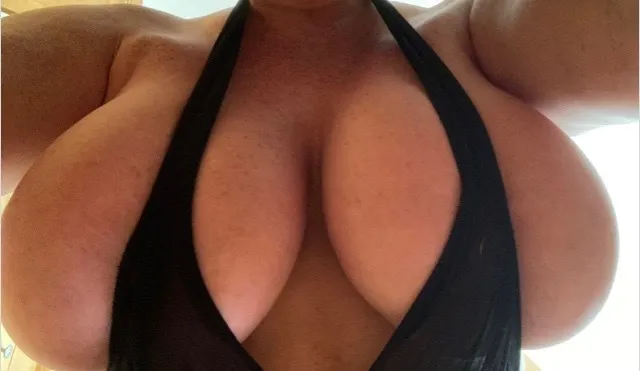 OnlyFans cuenta candiedmelon header 2