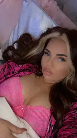 OnlyFans account  kayleighfinnigan_x avatar 1