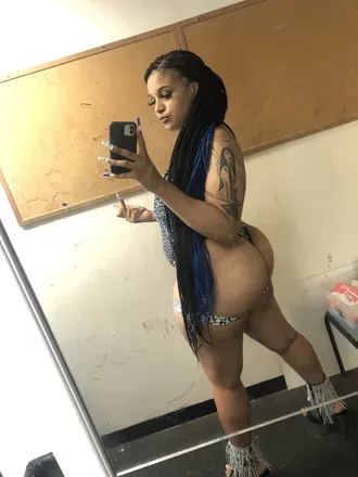 OnlyFans cuenta zyrabankz avatar 1