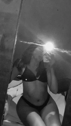 OnlyFans cuenta sexybrunettr avatar 1