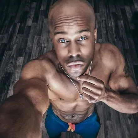 OnlyFans cuenta hunter1911 avatar 1