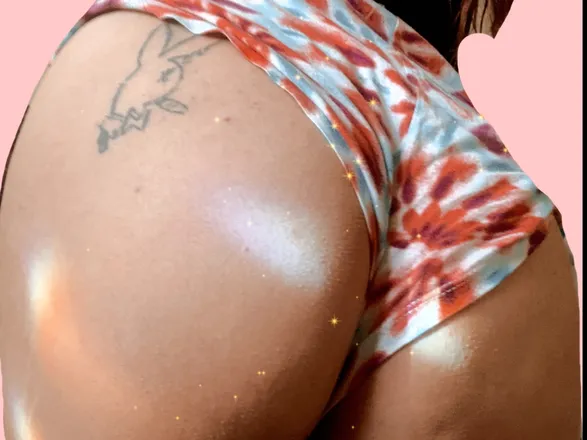 OnlyFans cuenta izziemariii header 2