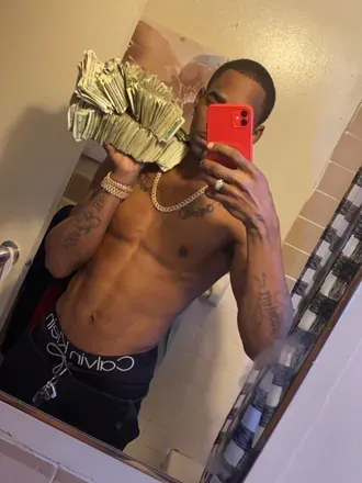 OnlyFans cuenta finesse_2020 header 2