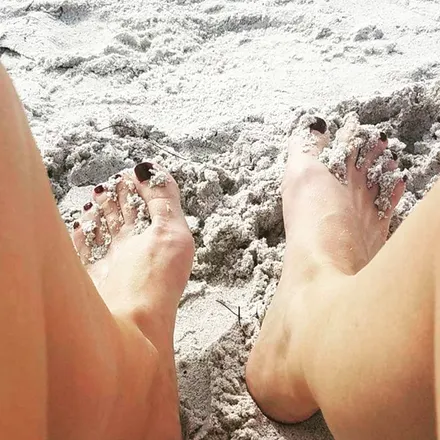 OnlyFans cuenta barefootbynight header 2