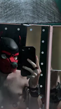 OnlyFans account  vampypup avatar 1