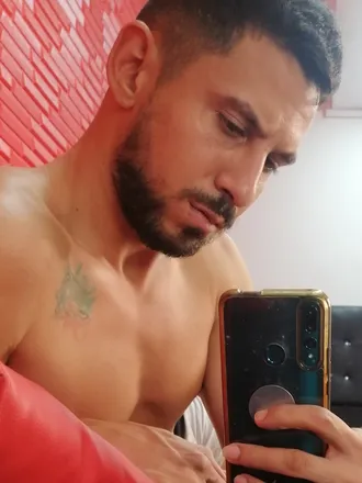 OnlyFans cuenta niko_brown01 header 2
