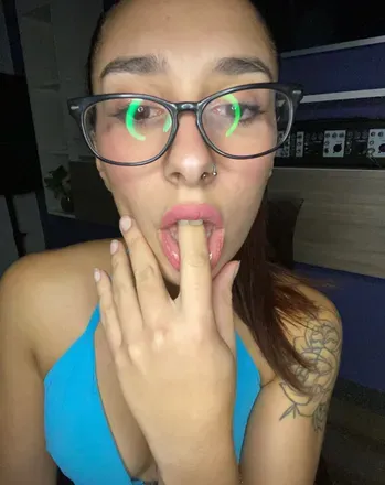 OnlyFans cuenta itsbellapro previous_avatars_1 3