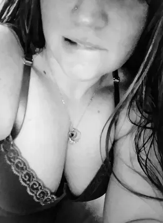 OnlyFans account  starryeyedsurprize avatar 1