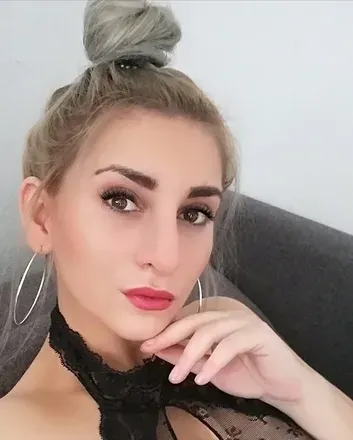 OnlyFans cuenta sarya28 avatar 1