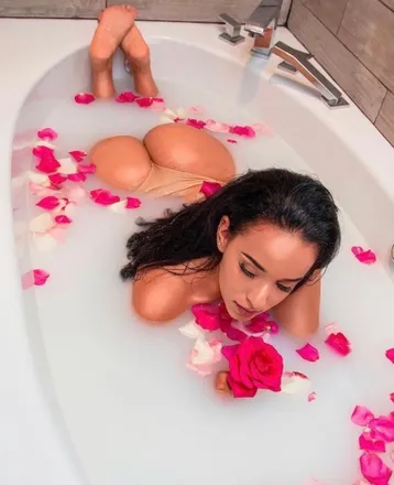 OnlyFans cuenta tbubblesnyc header 2