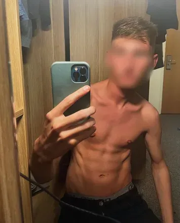 OnlyFans cuenta ezrawyatt avatar 1