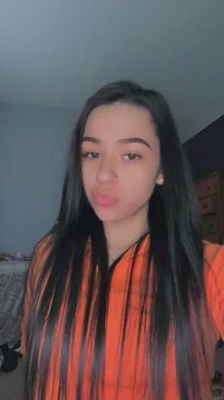 OnlyFans cuenta petitelittlethingg header 2