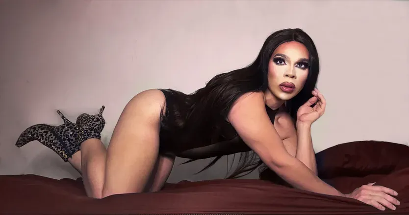 OnlyFans cuenta larahdominatrix header 2