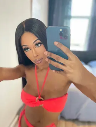 OnlyFans account  betadolloriana avatar 1