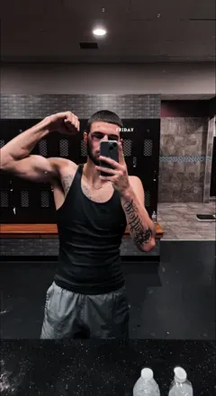 OnlyFans cuenta yfcwtb05 avatar 1
