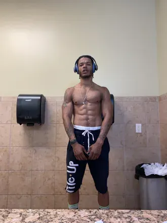 OnlyFans cuenta workoutwithwavy avatar 1