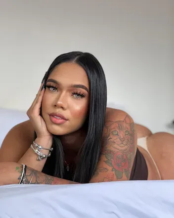 OnlyFans cuenta miahcatalina header 2