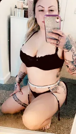 OnlyFans cuenta nicolenewman header 2