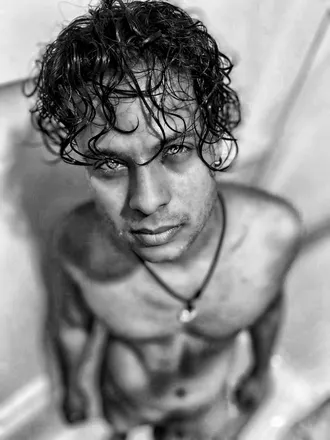 OnlyFans cuenta oly_zamani header 2