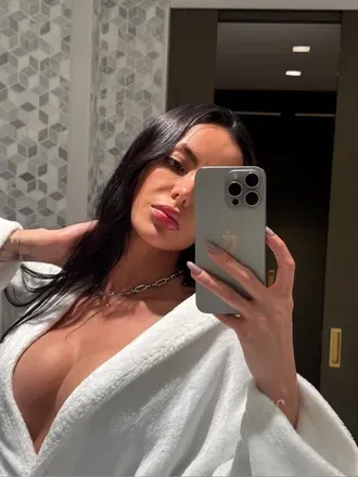 OnlyFans account  elisagax avatar 1