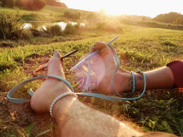 OnlyFans cuenta karlkonni.footlovers header 2