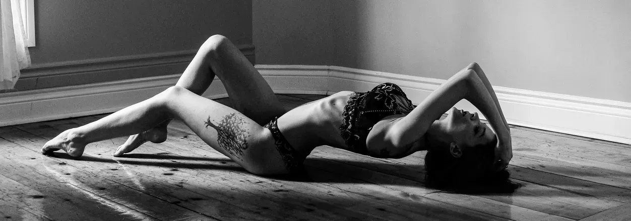 OnlyFans cuenta megmarie header 2